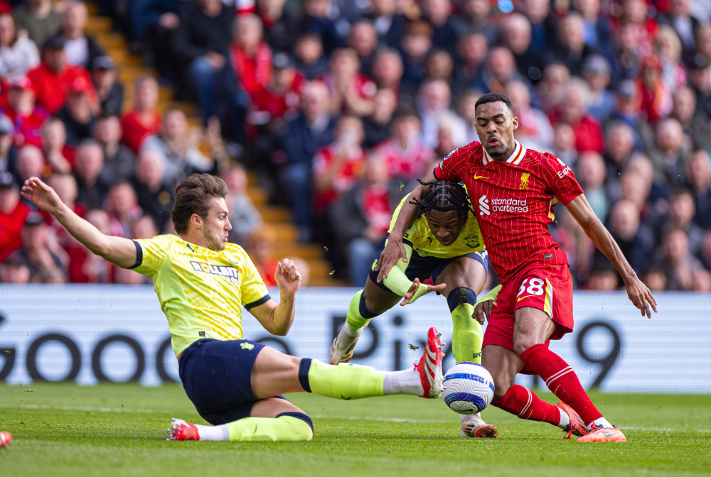 苗原：有中超球队接触韩国国脚朴镇燮，浙江队与球员有传闻（苗原爆料：中超球队已接触韩国国脚朴镇燮，浙江队与其传出合作传闻）