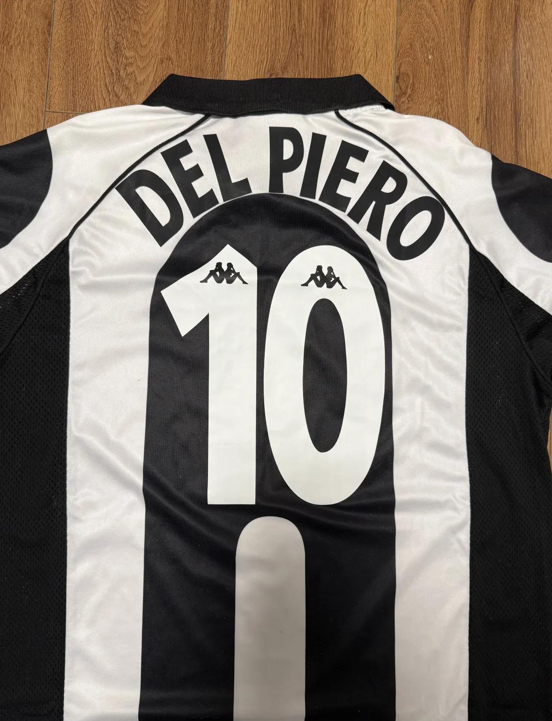 费内巴切门将利瓦科维奇自租借加盟赫罗纳以来，还没...（租借转投赫罗纳后，费内巴切门将利瓦科维奇至今仍未…）