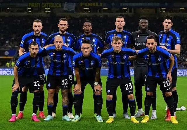 每体：巴萨发现约100名会员涉及欧冠对法兰克福门票转售问题（每体：巴萨发现近百名会员涉嫌欧冠对法兰克福门票转售）