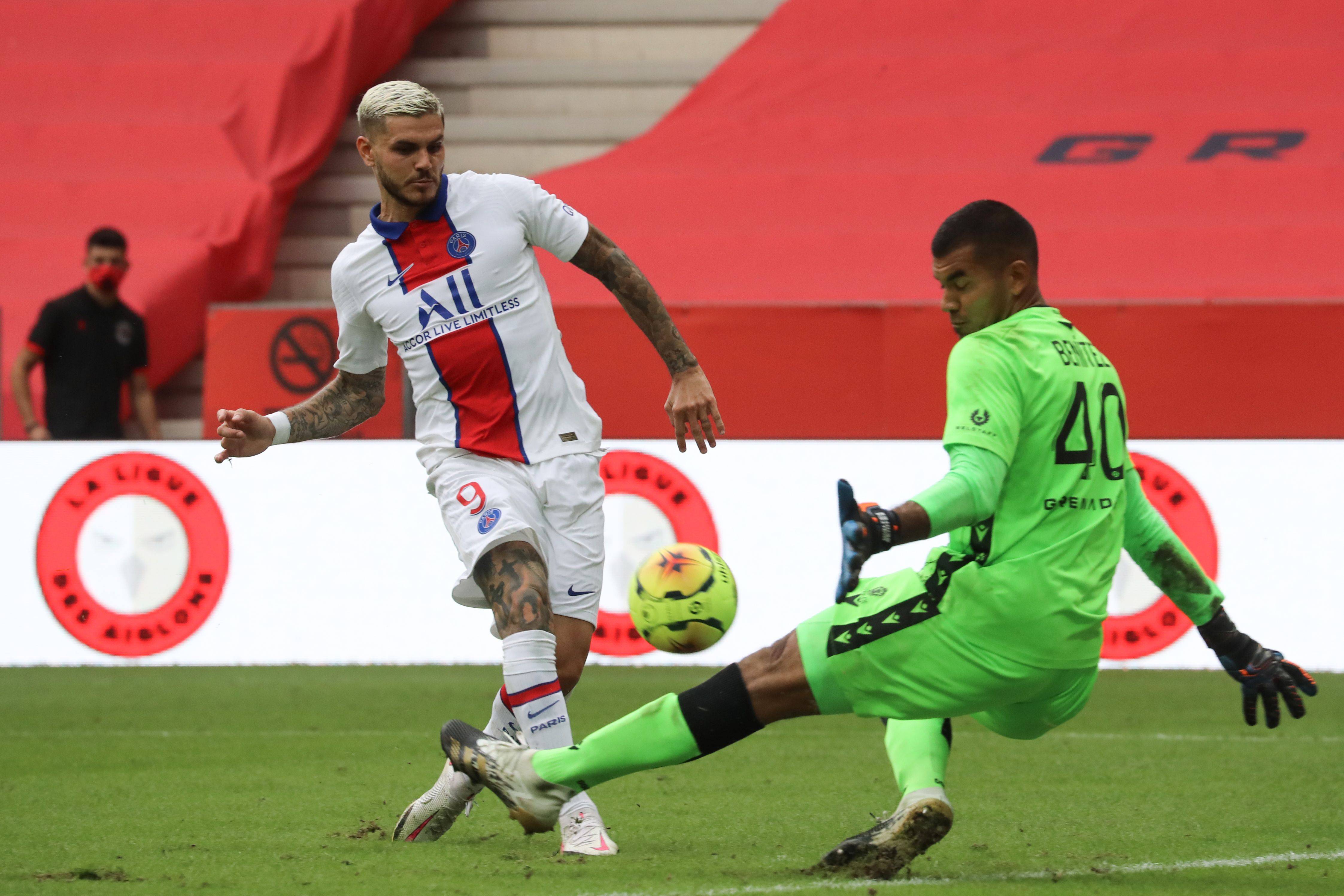 孔帕尼谈乌尔比希：他从诺伊尔身上学到了很多，正在稳步成长（孔帕尼：乌尔比希从诺伊尔身上获益良多，正稳步提升）