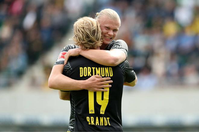 记者：德温特想踢欧冠，他依然优先考虑加盟国米