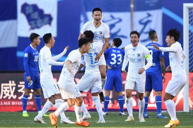 记者：本届世界杯将有半场球员和教练采访，赛前两天开发布会（记者称：本届世界杯增设半场球员、教练采访，赛前两日举行发布会）