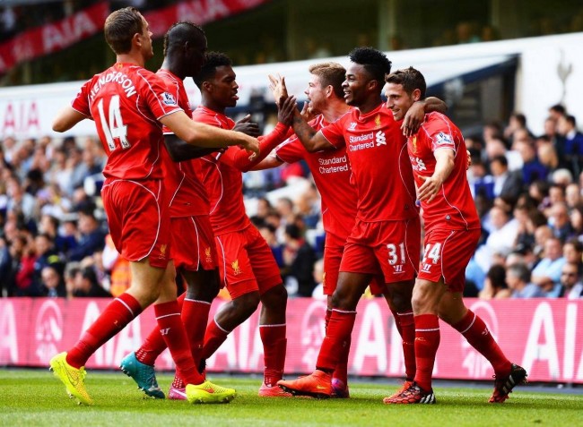 詹姆斯5中0一分未得，里夫斯扛起进攻大旗，首节湖人领先（詹姆斯5投0中零分，里夫斯挑大梁，湖人首节领先）