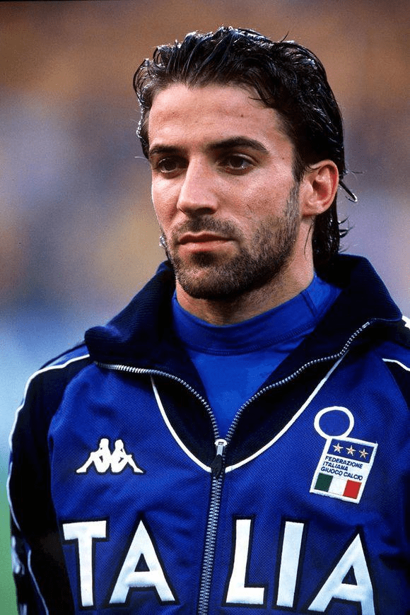 西甲最新积分战报 皇马5轮4场丢分无力追巴萨（西甲积分最新形势：皇马近5轮4次失分，追赶巴萨乏力）