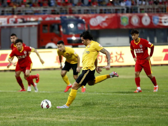 前意甲裁判：索扎不应该执法米兰德比，VAR的选择也有问题（前意甲裁判质疑：索扎不宜执法米兰德比，VAR人选同样存疑）