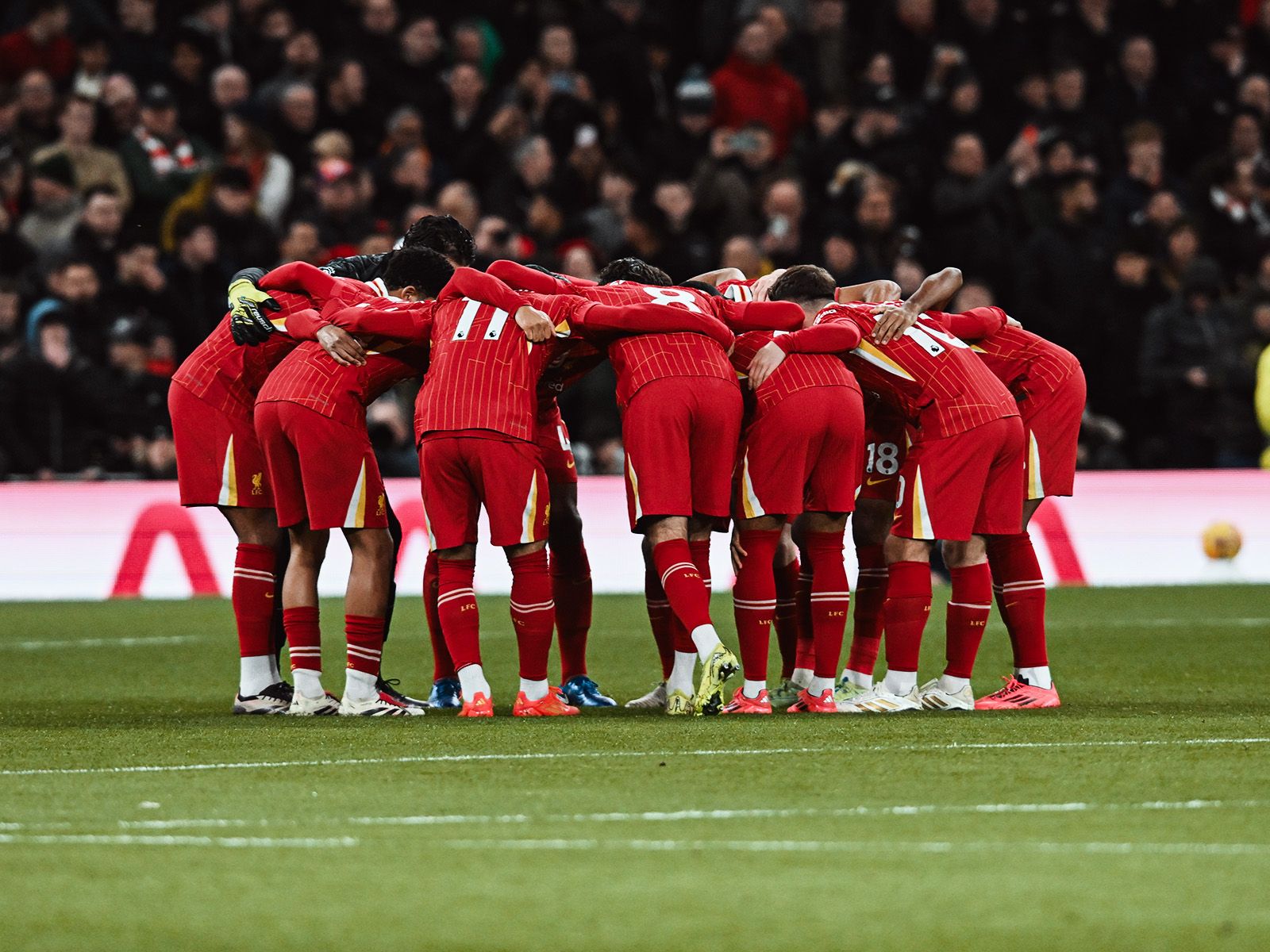 姆本扎：下赛季继续效力铁人，团结一心是实现中超的关键（姆本扎：下赛季将继续为铁人出战，团结一致是冲超关键）