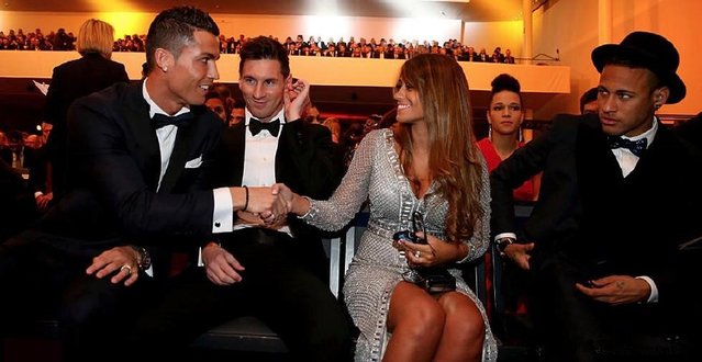 阿姆拉巴特：安东尼不该吃红牌，他并非故意踢对方面部（阿姆拉巴特：安东尼不该被红牌罚下，他并非故意踢到对方脸部）