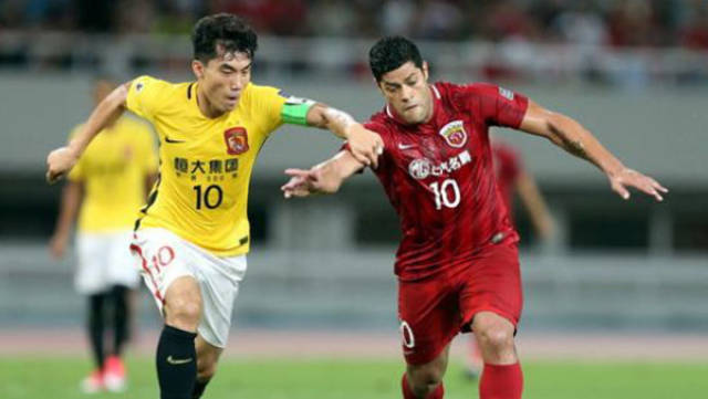 河南队本赛季通过定位球总计打入29球，位列中超所有球队之首（河南队本季定位球斩获29球，居中超第一）