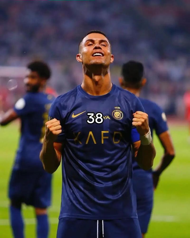 普斯卡什奖有力竞争者！绿巨人胡尔克打入了一粒绝对惊世骇俗的进球！