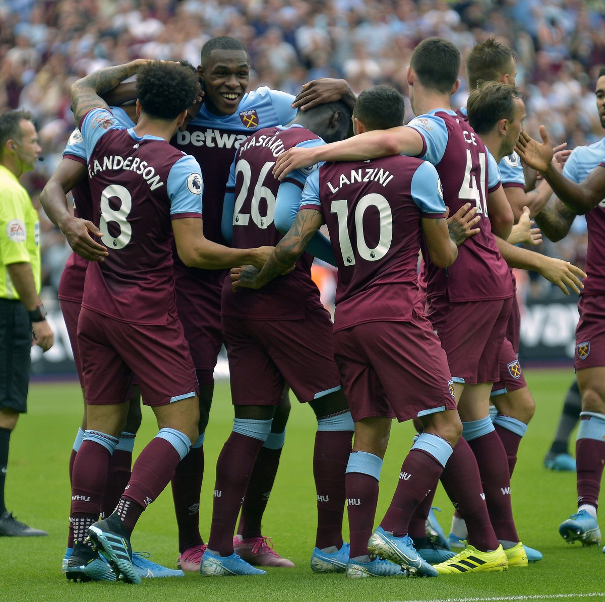 山东男篮胜北京队，许利民不满球员表现称暴露问题有帮助（山东男篮击败北京，许利民仍不满球员表现：暴露问题也是好事）