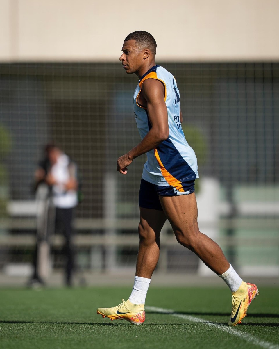 足球联赛关键球员数据统计（足球联赛核心球员数据盘点）