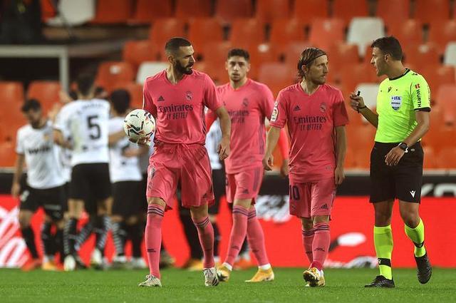 张玉宁：目标是小组出线然后更进一步，我们会全力以赴